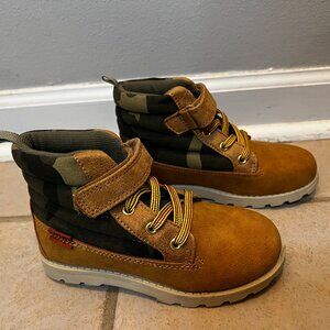 Carter's Copa Boot Size 12